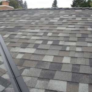 roofer-joint-shingle-installation